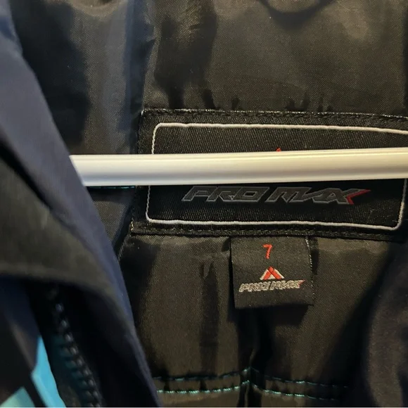Pro Max Jacket - Picture 4 of 4